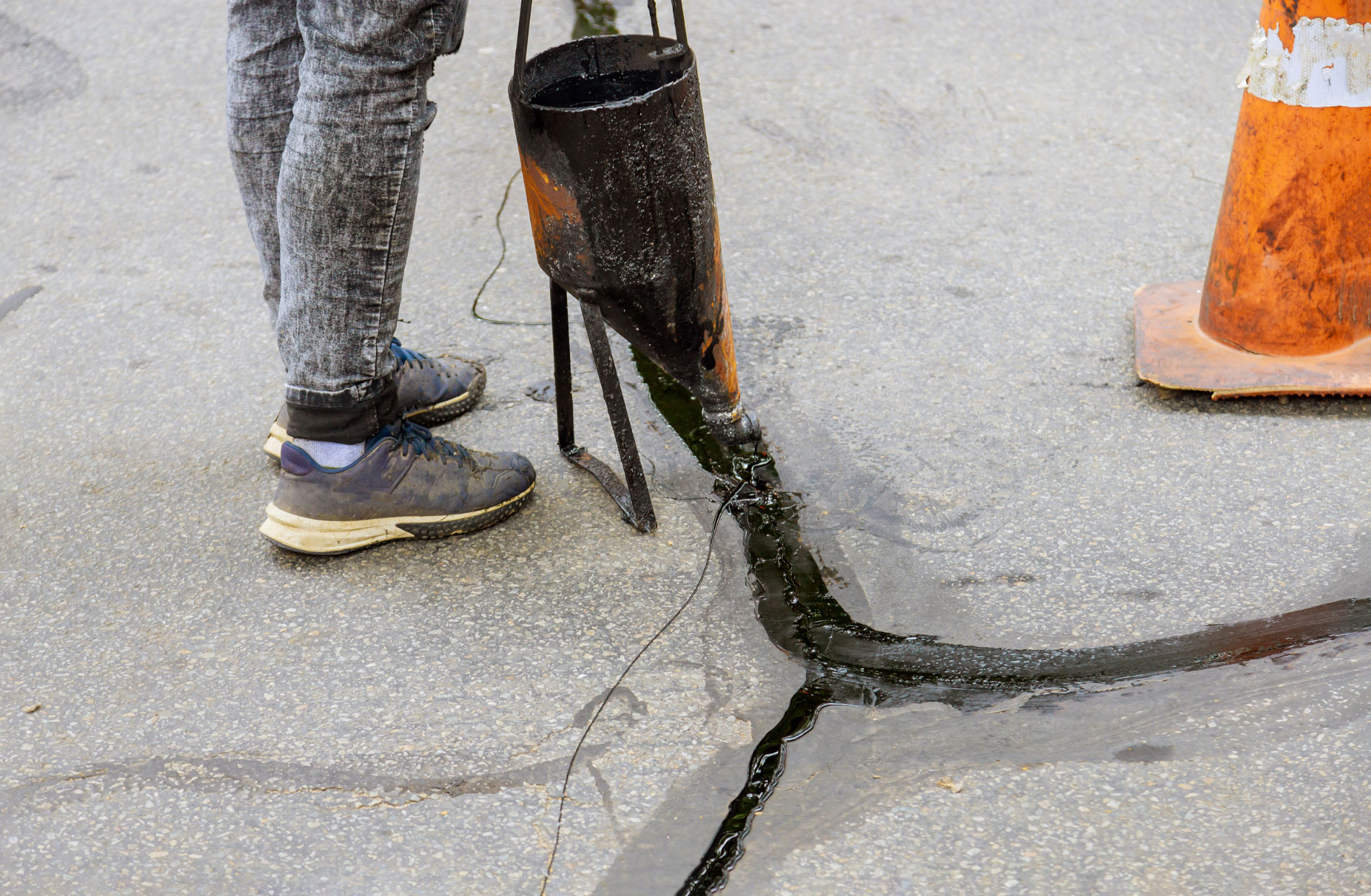 crack-filling Maryland Asphalt Paving Company - S&S Paving LLC